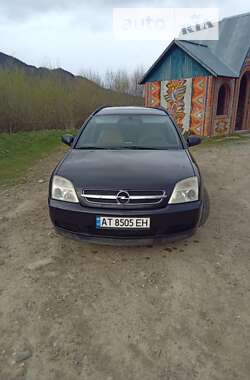 Універсал Opel Vectra 2004 в Івано-Франківську