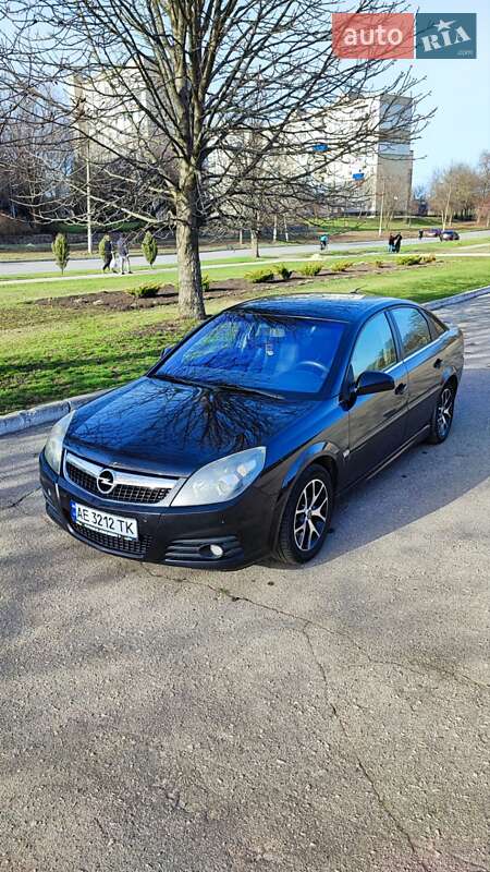 Седан Opel Vectra 2005 в Лозовой