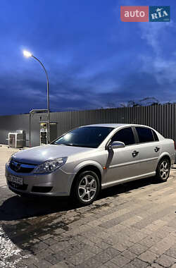 Седан Opel Vectra 2005 в Ужгороде