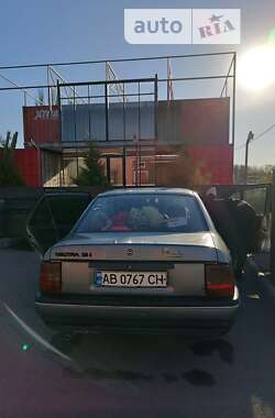 Седан Opel Vectra 1989 в Виннице