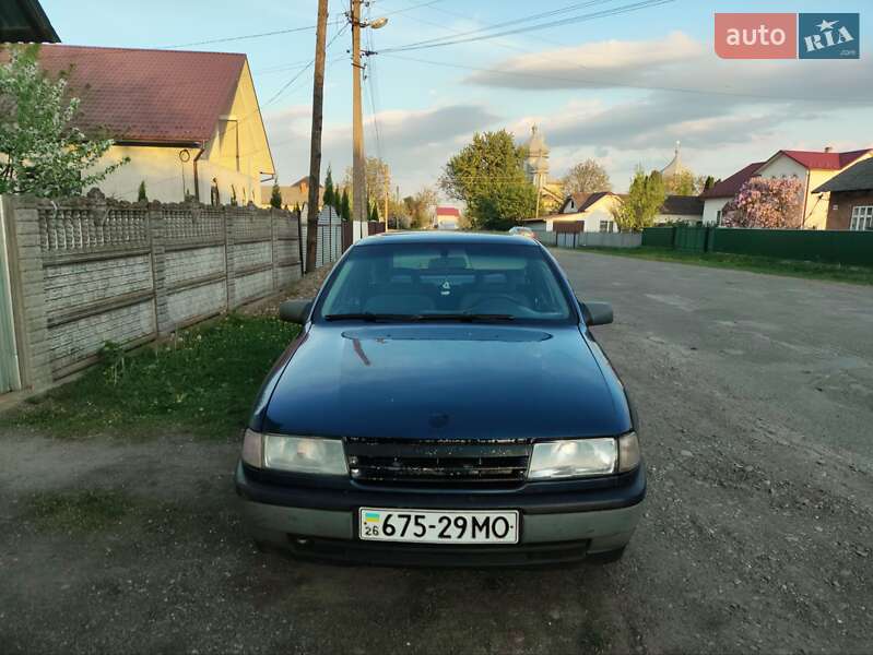 Лифтбек Opel Vectra 1990 в Черновцах