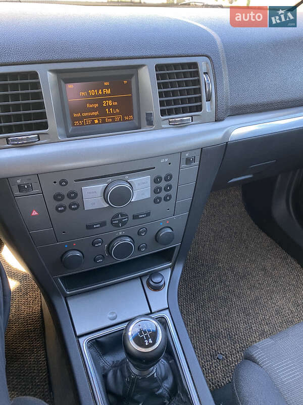 Седан Opel Vectra 2006 в Трускавце