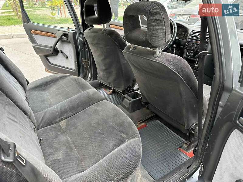 Седан Opel Vectra 1990 в Києві