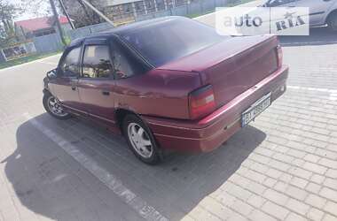 Седан Opel Vectra 1990 в Шишаки