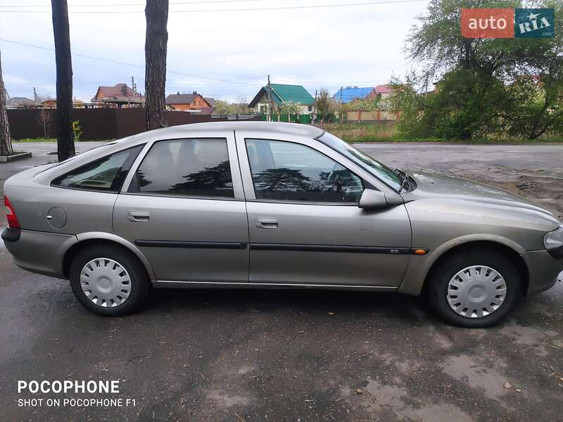 Ліфтбек Opel Vectra 1996 в Вінниці фото 4 Ліфтбек Opel Vectra 1996 в Вінниці