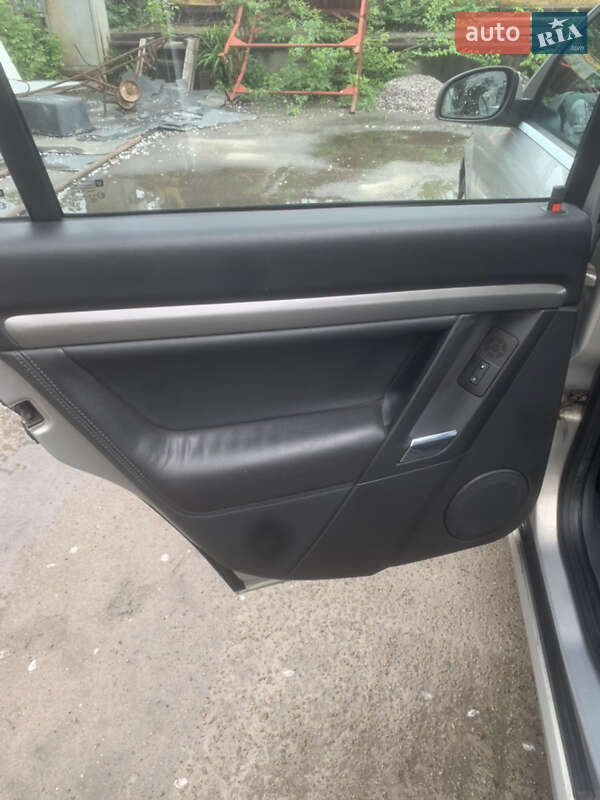 Седан Opel Vectra 2008 в Киеве