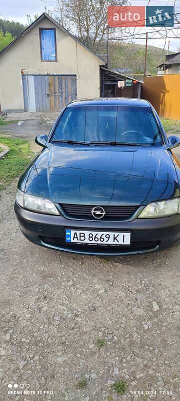 Седан Opel Vectra 1998 в Могилів-Подільському