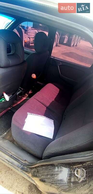 Седан Opel Vectra 1989 в Умані