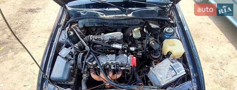 Седан Opel Vectra 1989 в Умані