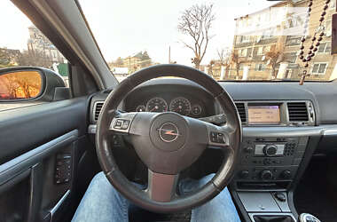 Универсал Opel Vectra 2005 в Борщеве