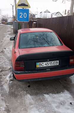 Седан Opel Vectra 1989 в Киеве