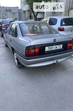 Седан Opel Vectra 1993 в Львове