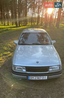 Седан Opel Vectra 1989 в Сумах