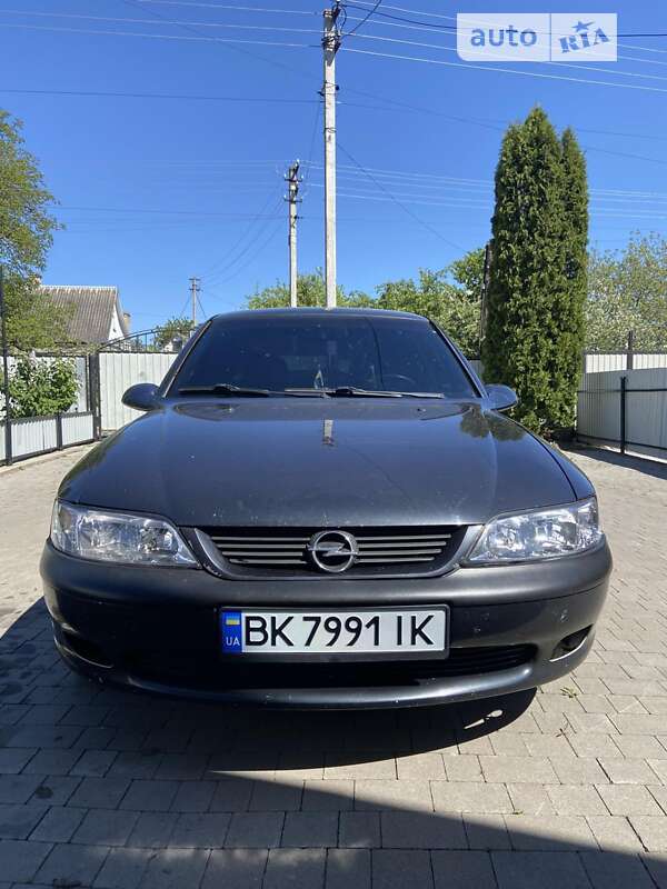 Седан Opel Vectra 1996 в Дубно