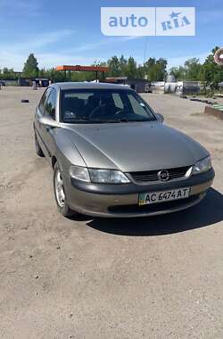 Седан Opel Vectra 1997 в Нововолынске