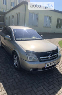 Седан Opel Vectra 2004 в Івано-Франківську