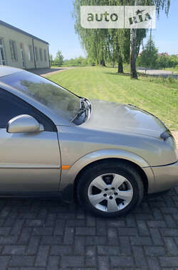 Седан Opel Vectra 2004 в Івано-Франківську