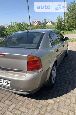 Седан Opel Vectra 2004 в Івано-Франківську