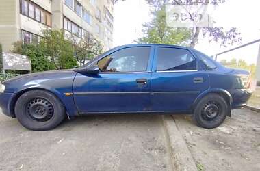 Седан Opel Vectra 1997 в Киеве