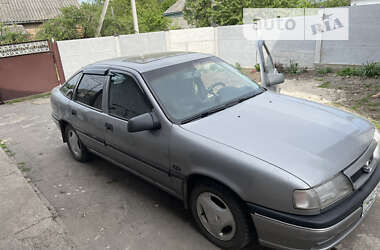 Лифтбек Opel Vectra 1993 в Ильинцах