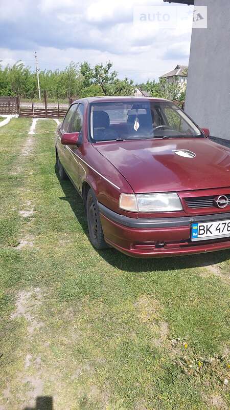 Седан Opel Vectra 1990 в Ровно
