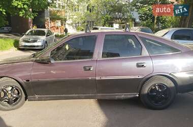Ліфтбек Opel Vectra 1997 в Києві