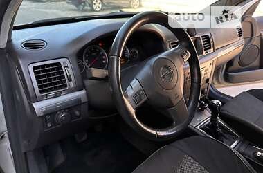 Седан Opel Vectra 2006 в Ірпені