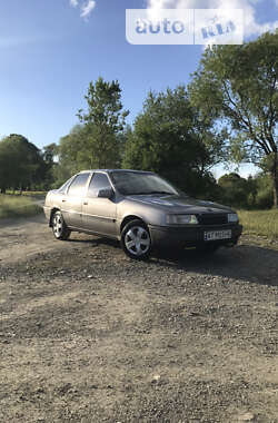 Седан Opel Vectra 1990 в Коломиї