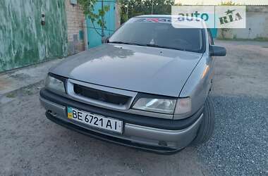 Лифтбек Opel Vectra 1995 в Вознесенске