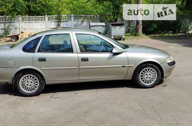 Седан Opel Vectra 1996 в Брусилове