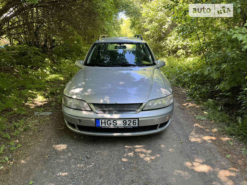 Универсал Opel Vectra 2002 в Ровно