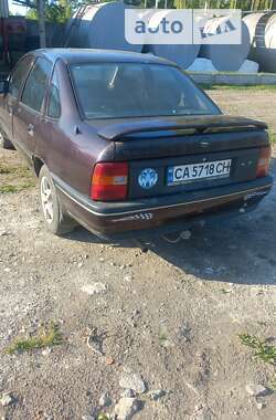 Седан Opel Vectra 1992 в Христиновке