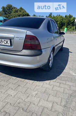 Седан Opel Vectra 1996 в Летичеве