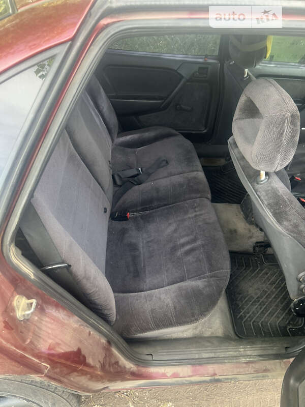 Седан Opel Vectra 1992 в Дніпрі