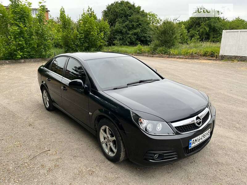 Лифтбек Opel Vectra 2006 в Бердичеве