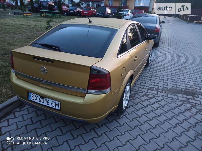 Лифтбек Opel Vectra 2003 в Хмельницком