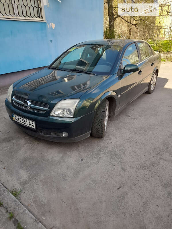 Седан Opel Vectra 2004 в Одессе