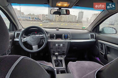 Седан Opel Vectra 2006 в Киеве