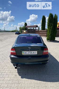 Седан Opel Vectra 1998 в Хотині