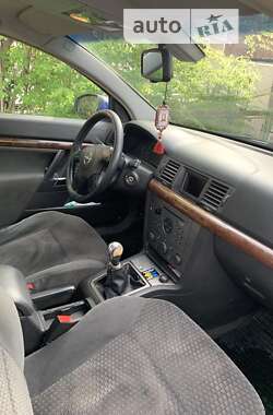 Седан Opel Vectra 2002 в Снятине