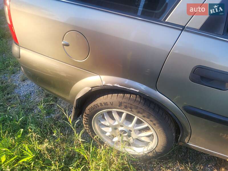 Универсал Opel Vectra 1998 в Харькове