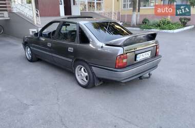 Седан Opel Vectra 1991 в 