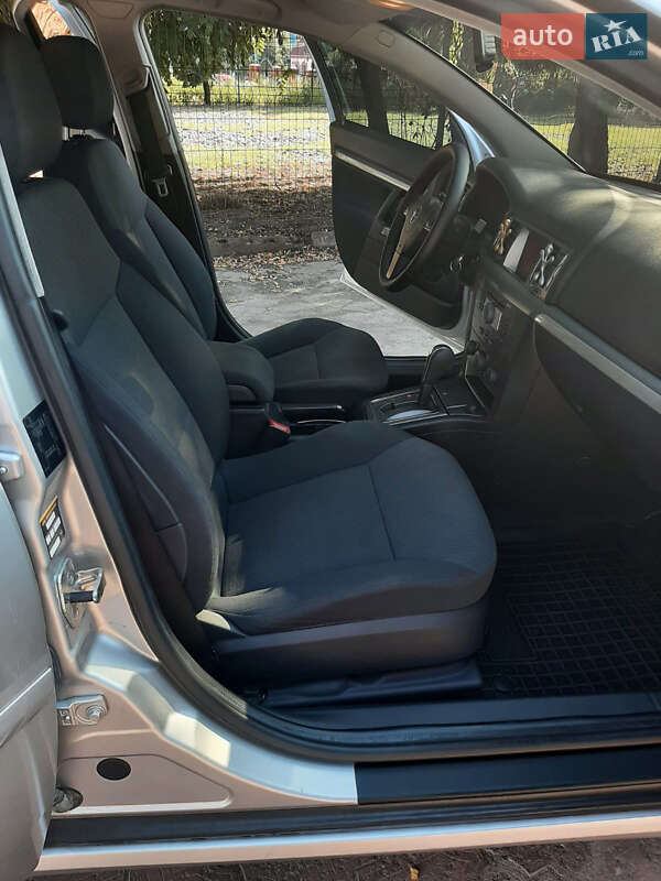 Ліфтбек Opel Vectra 2007 в Бердичеві фото 11 Ліфтбек Opel Vectra 2007 в Бердичеві