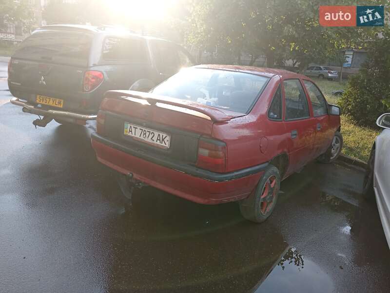 Седан Opel Vectra 1989 в Калуше