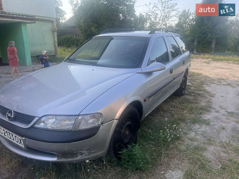 Универсал Opel Vectra 1998 в Сокале