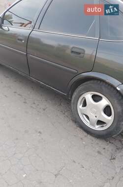 Седан Opel Vectra 1996 в Кременчуге