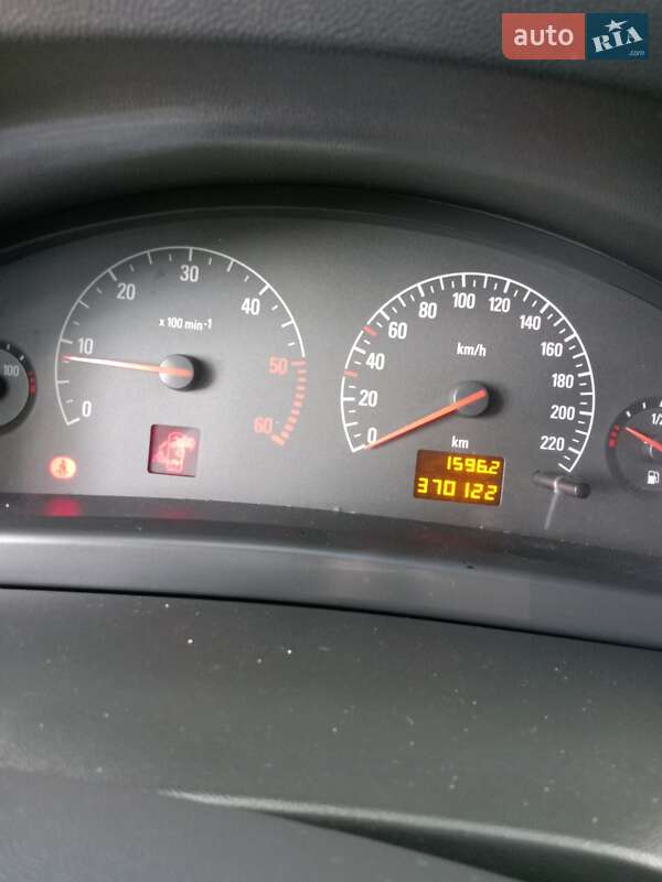 Седан Opel Vectra 2002 в Житомире фото 10 Седан Opel Vectra 2002 в Житомире