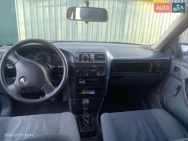 Седан Opel Vectra 1992 в Измаиле фото 2 Седан Opel Vectra 1992 в Измаиле