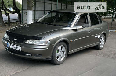 Седан Opel Vectra 1999 в Бершаді