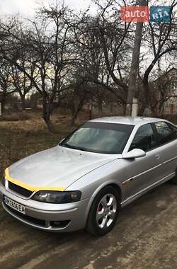 Лифтбек Opel Vectra 2000 в 